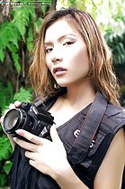  vanessa wang taking pictures
